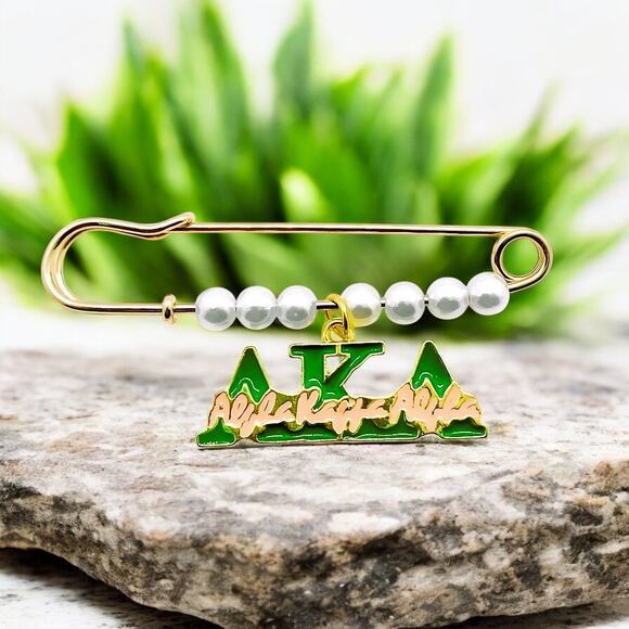 AKA Alpha Kappa Alpha Brooch Safety Pin with White Pearls - Picture 2 of 3